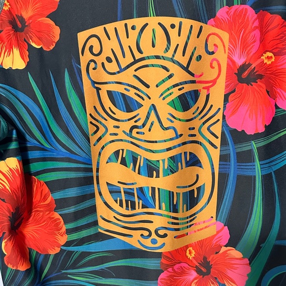 Floral Tropical Rash Guard - Picture 4 of 4